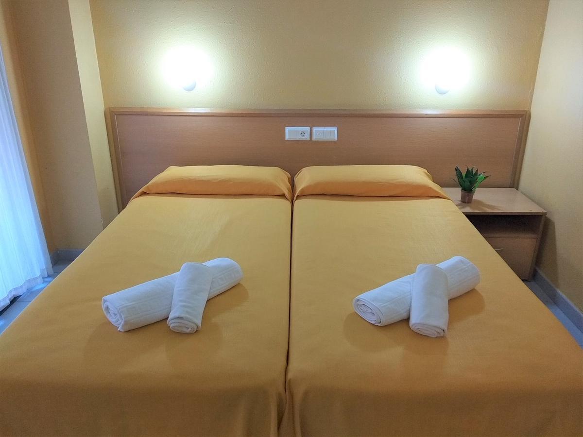 Hotel Delicias (Adults Only) 萨拉戈萨 外观 照片